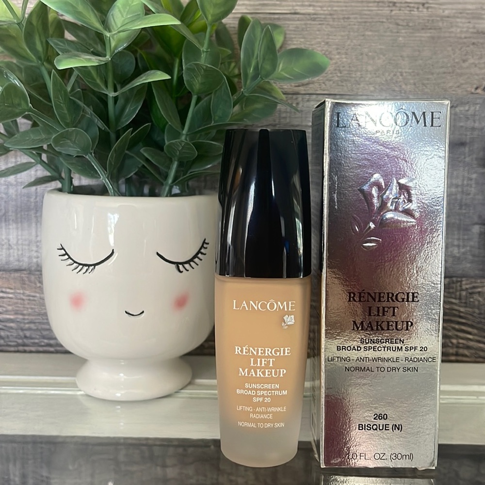 ❤️NEW!!!❤️Lancôme Renergie Lift MakeUp sunscreen   w/SPF 20. 260 Bisque (N).